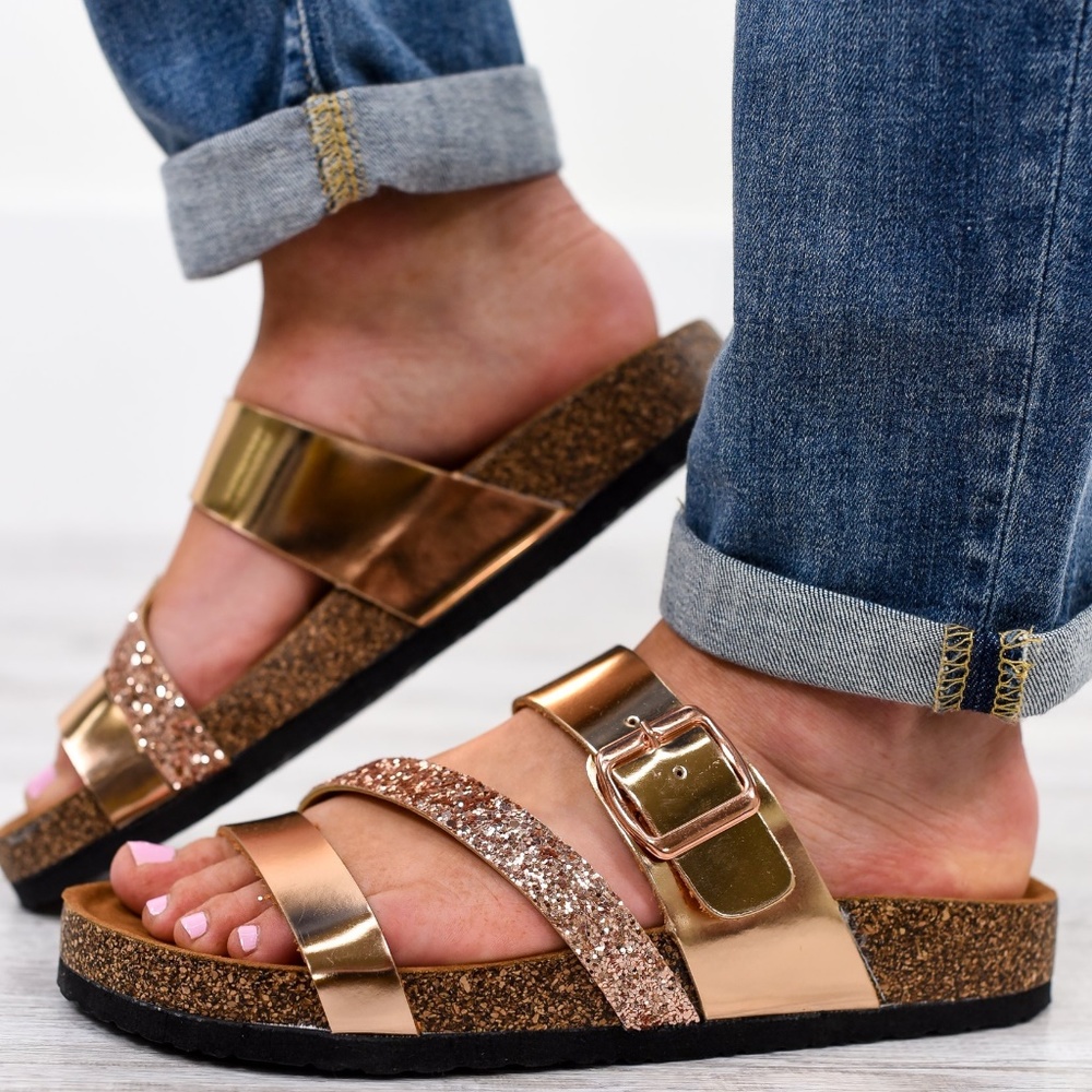 ❤️❤️HOST PICK❤️❤️Ladies Street Livin' Rose Gold strappy Sandals - Picture 2 of 3